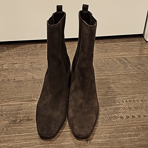 Blondo Suede Dark Chocolate Brown New Boots - sz 10 - Picture 1 of 9